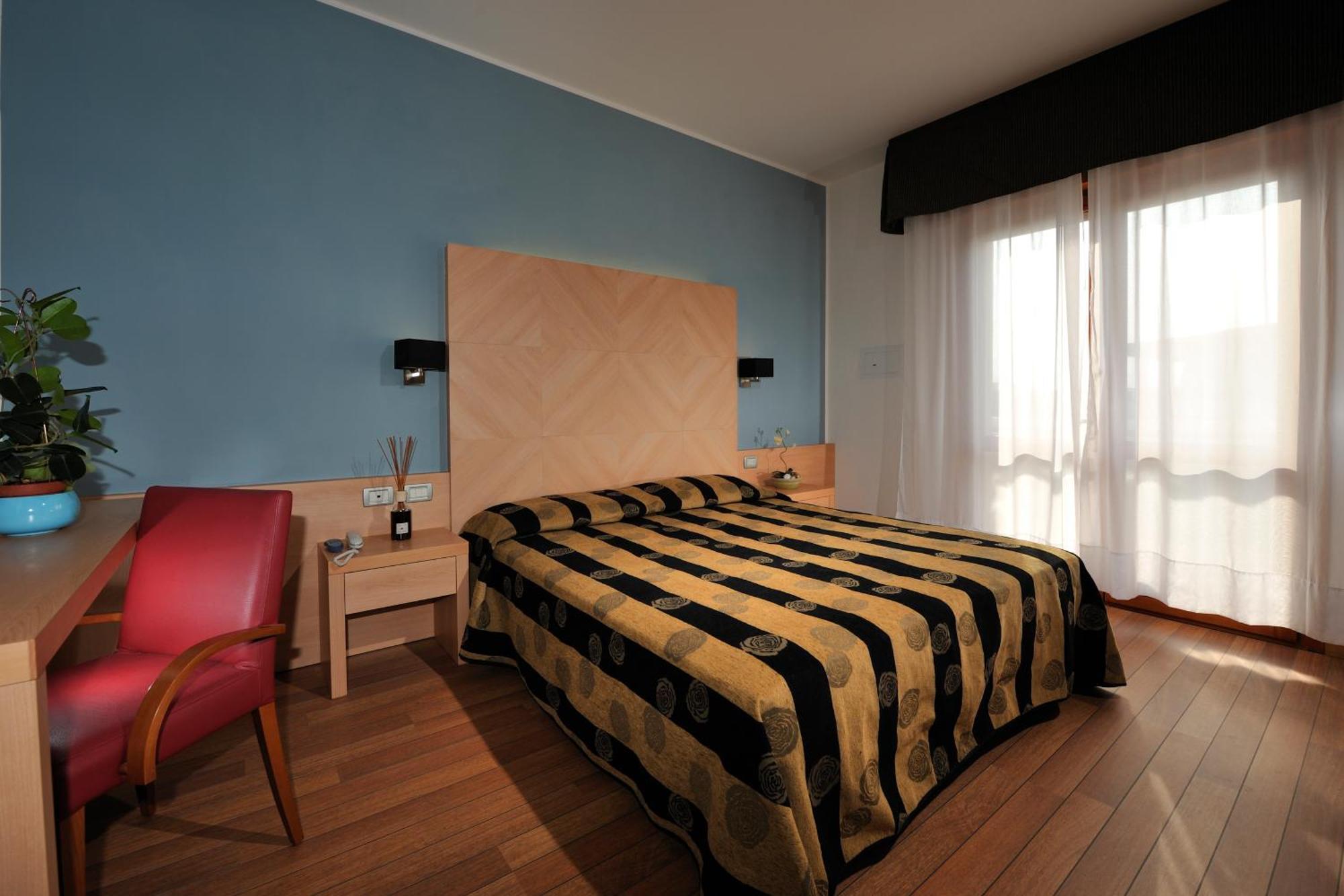 Hotel Eden Bibione Exteriör bild