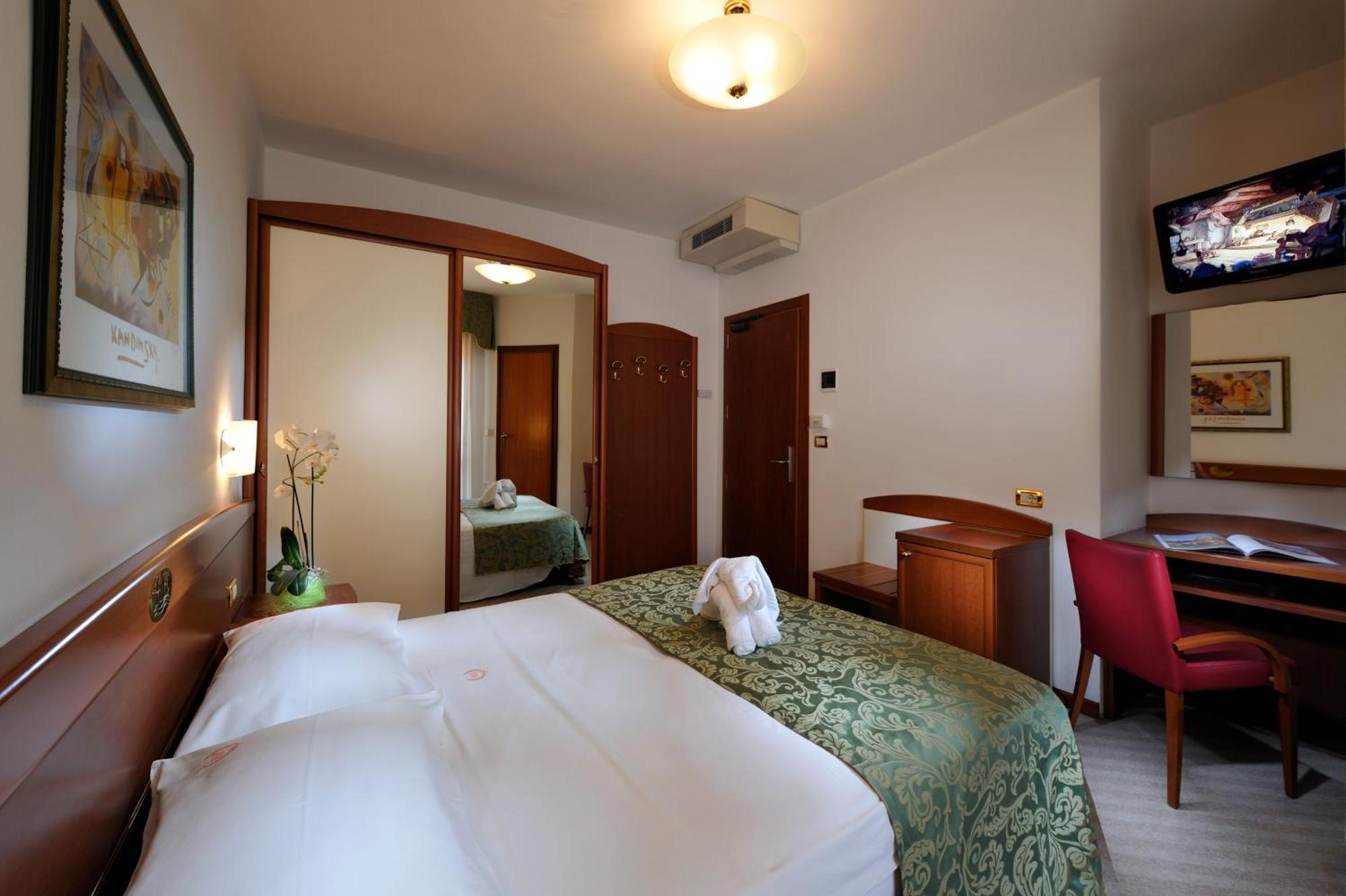 Hotel Eden Bibione Exteriör bild